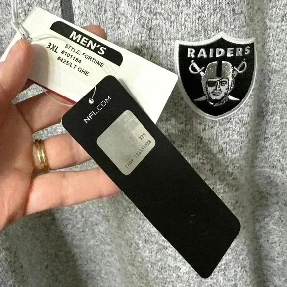 NWT Antigua Las Vegas Raiders Heather Gray Quarter-Zip Pullover Jacket 3XL - Picture 4 of 4